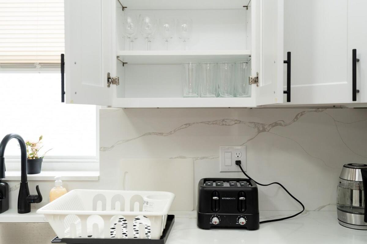 558-3 3Br Boston - Renovated Nest Near Aquarium Apartment