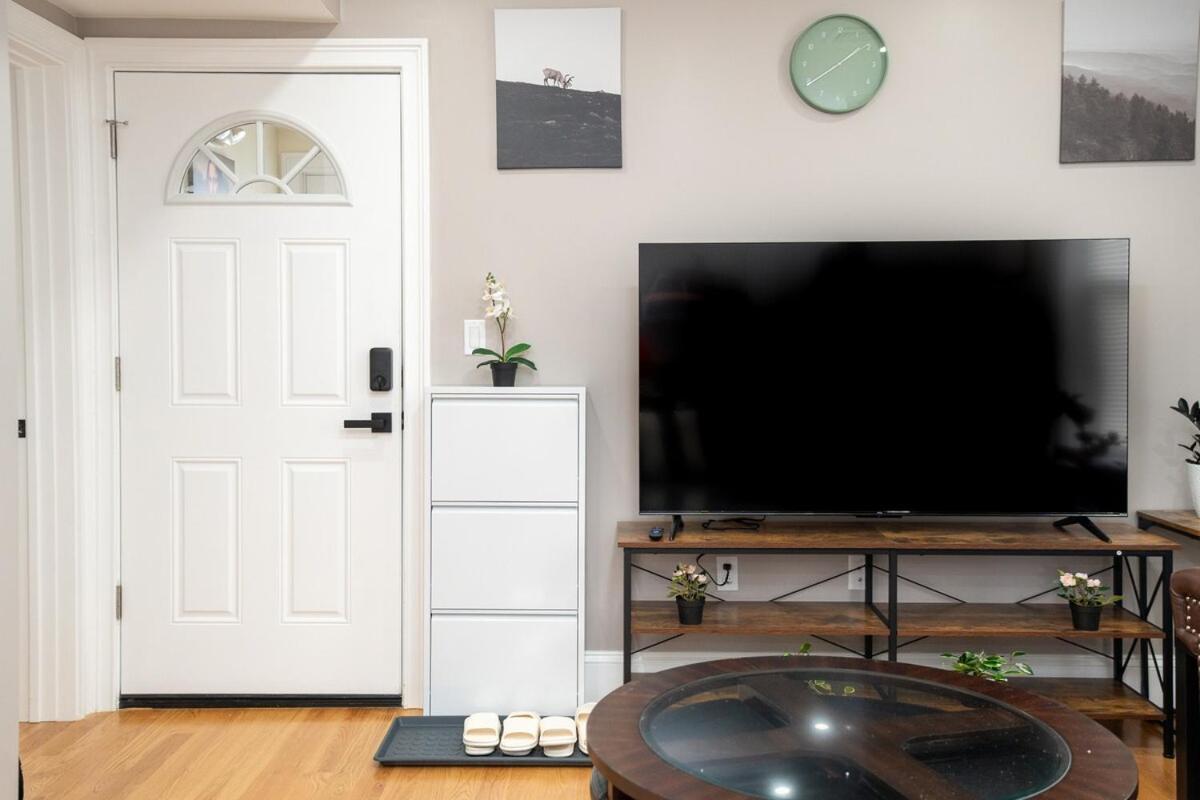 558-1 3Br Boston - Renovated Nest Near Aquarium Apartment