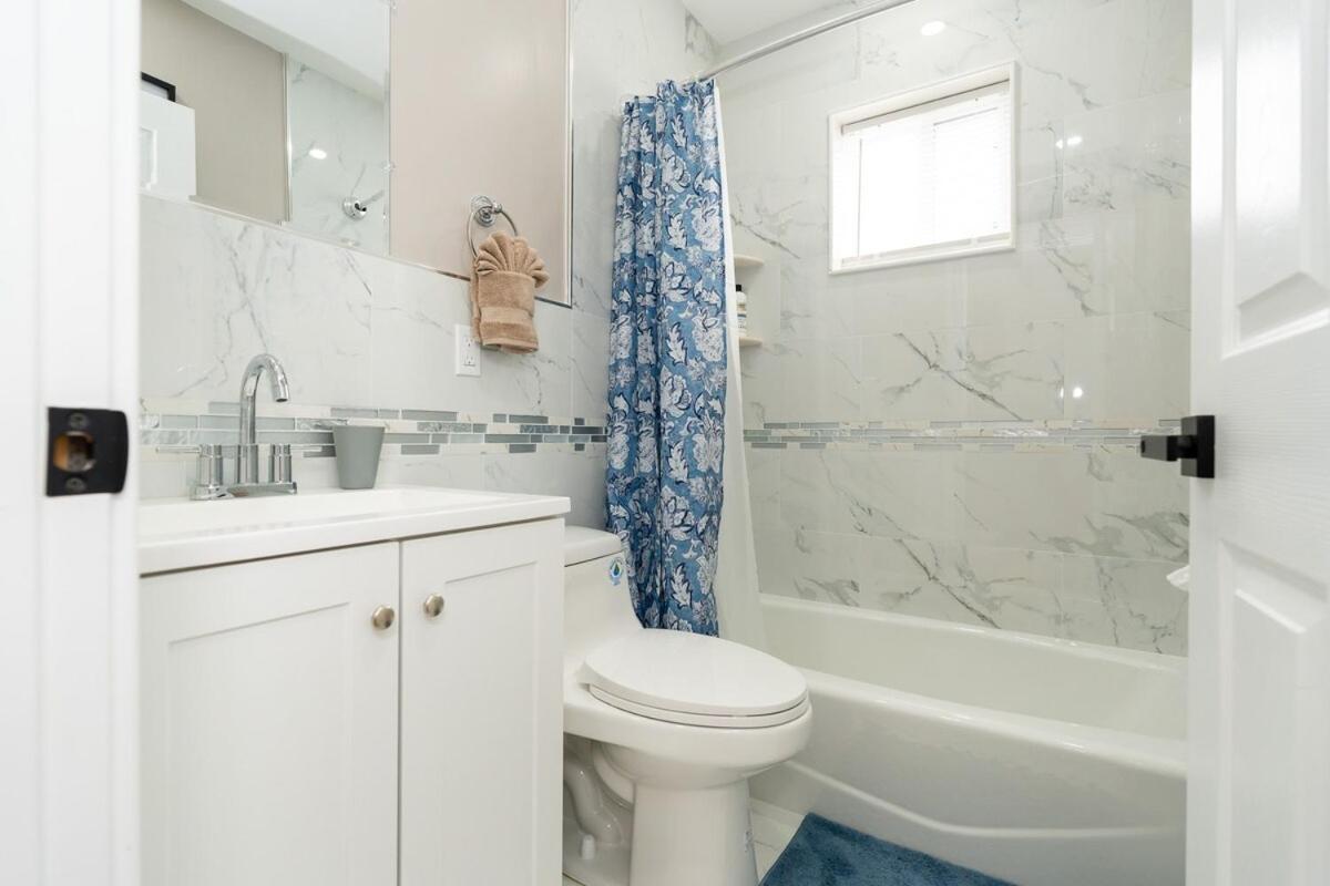 558-1 3Br Boston - Renovated Nest Near Aquarium Boston
