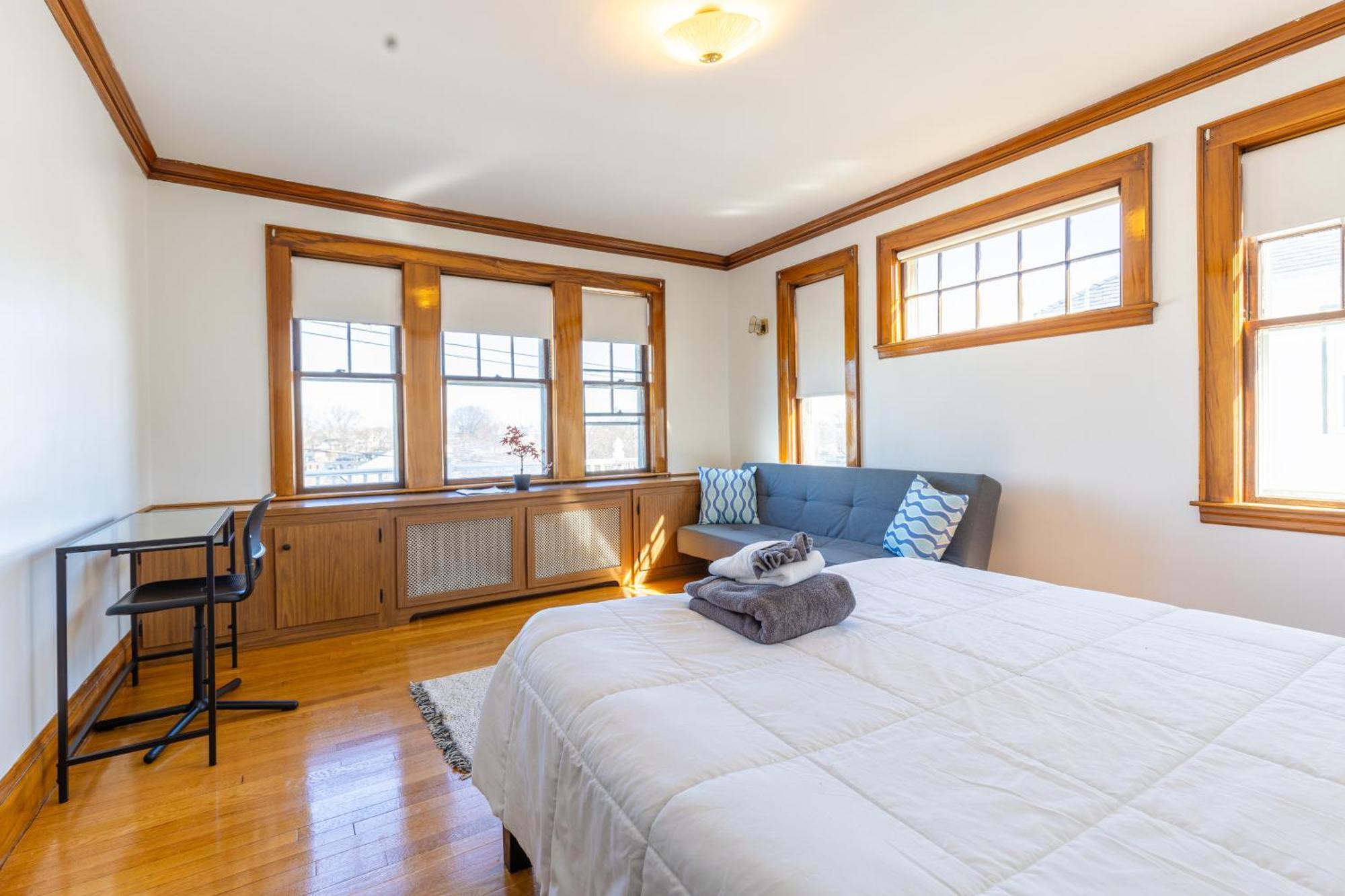 Sunny Private Bedroom #5 Homestay Boston