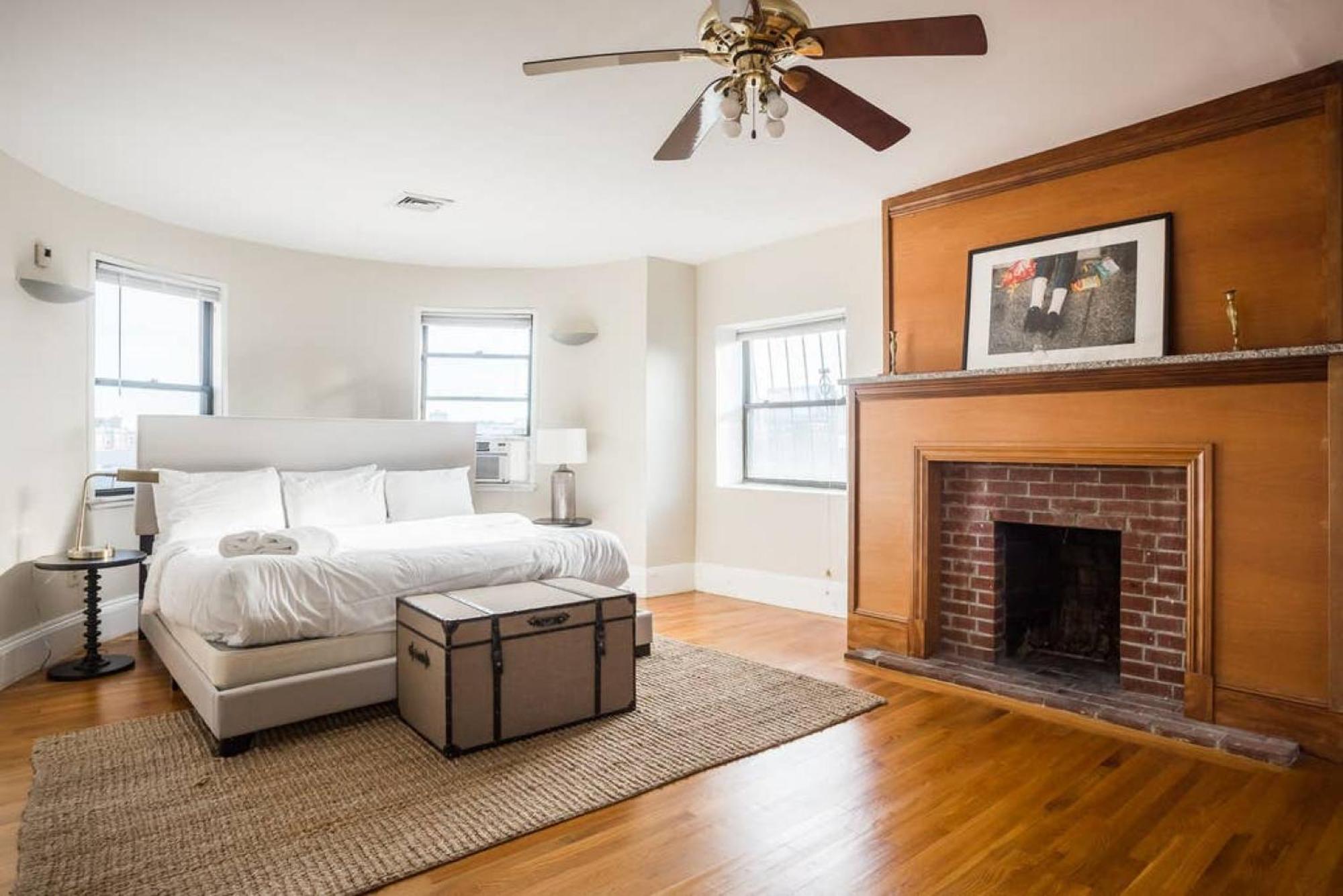 Apartment Luxury 4br 3ba In Fenway W Epic Roof Deck *