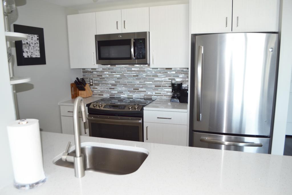 Seaport Luxury Harborview Apartments By Sparesuite Apartment Boston