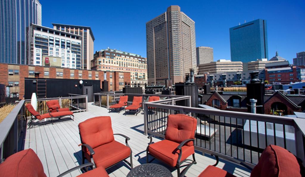 Global Luxury Back Bay Apartment *