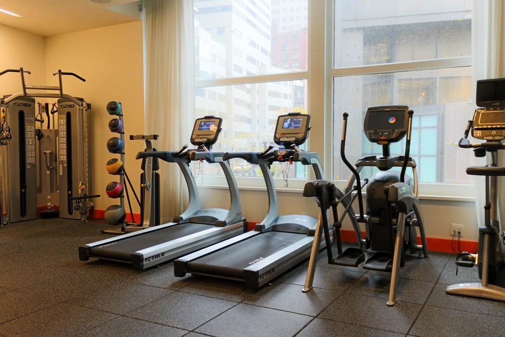 Ames Hotel, Curio Collection By Hilton Hotel