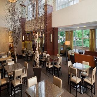 Hotel Doubletree By Hilton Bayside Boston