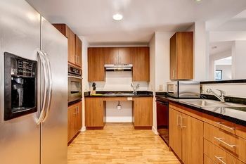 Global Luxury At Fenway Park South Apartment Boston