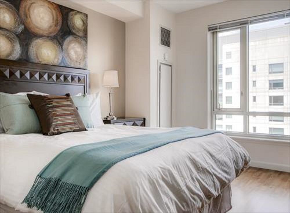 Global Luxury At Fenway Park South Apartment Boston