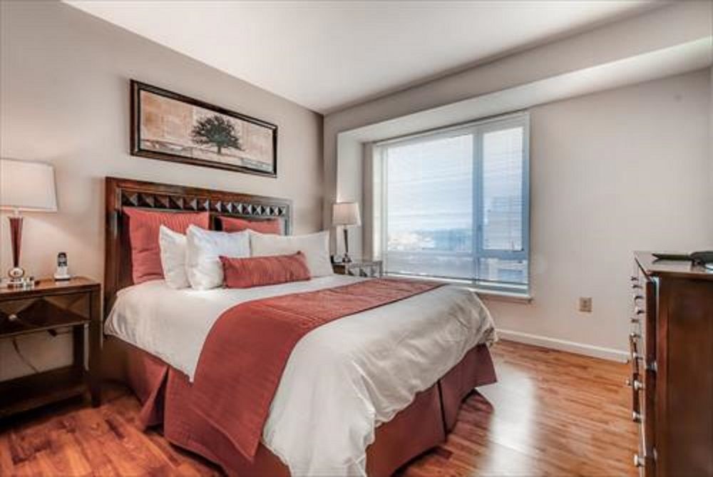 Global Luxury At Fenway Park South *