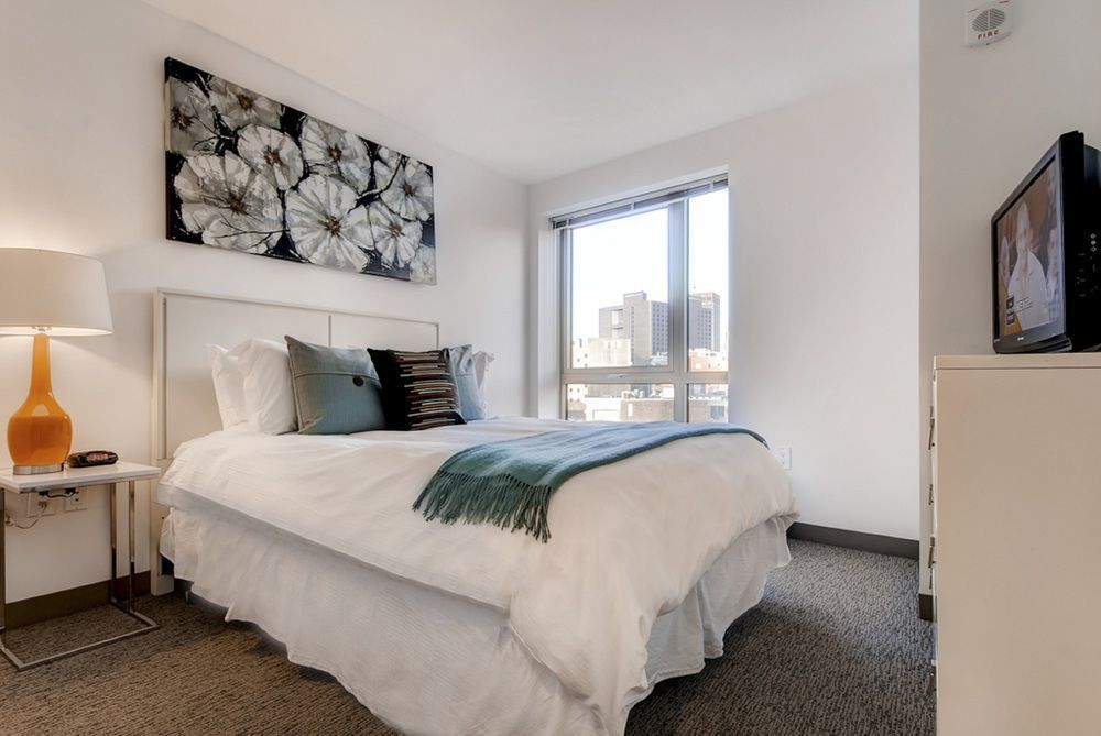 Global Luxury At The Theater District Apartamento