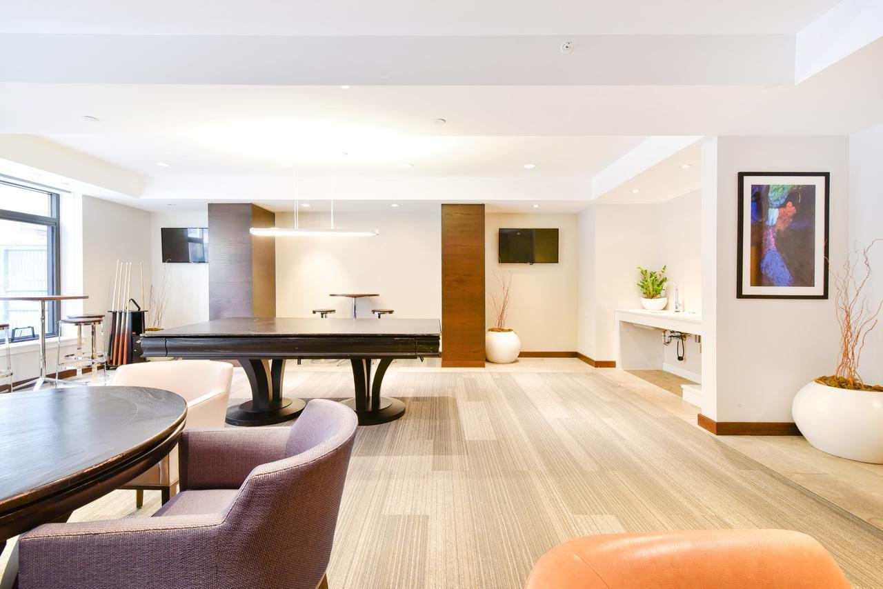 Global Luxury At Kenmore Square Apartment Boston