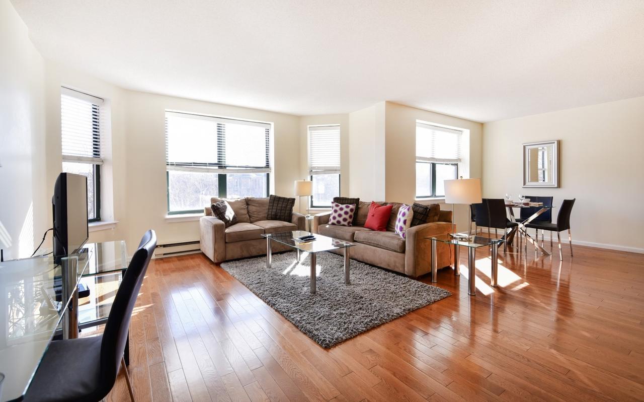 Global Luxury Back Bay *