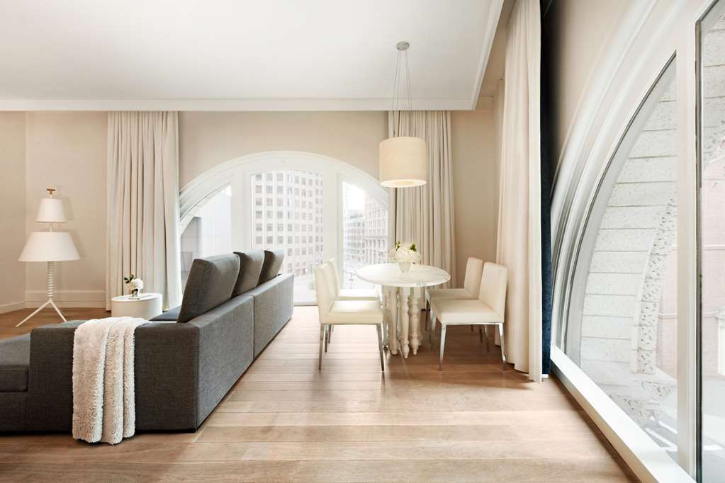 Ames Hotel, Curio Collection By Hilton 5* Boston