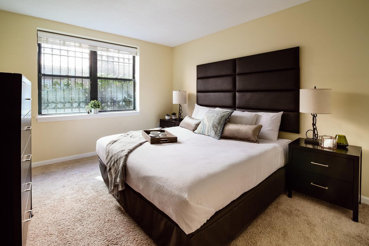 Alfred On Garrison Street Apartment