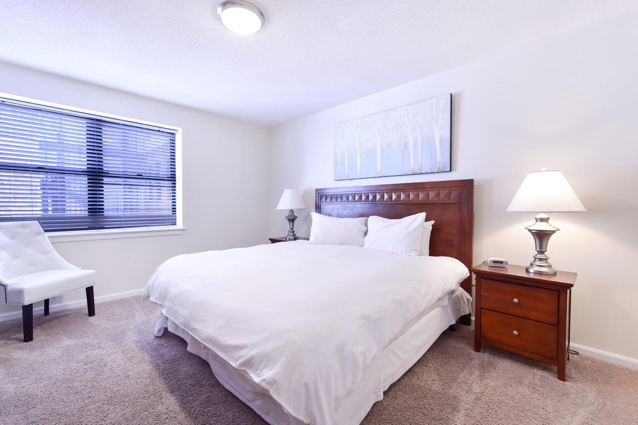 Global Luxury Back Bay *