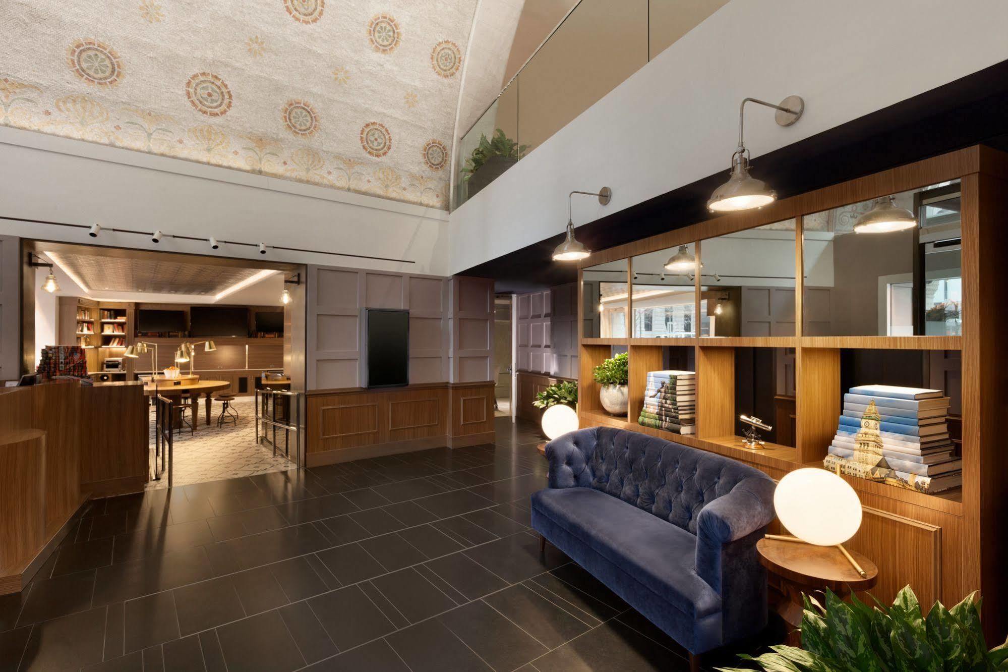 Ames Hotel, Curio Collection By Hilton Hotel