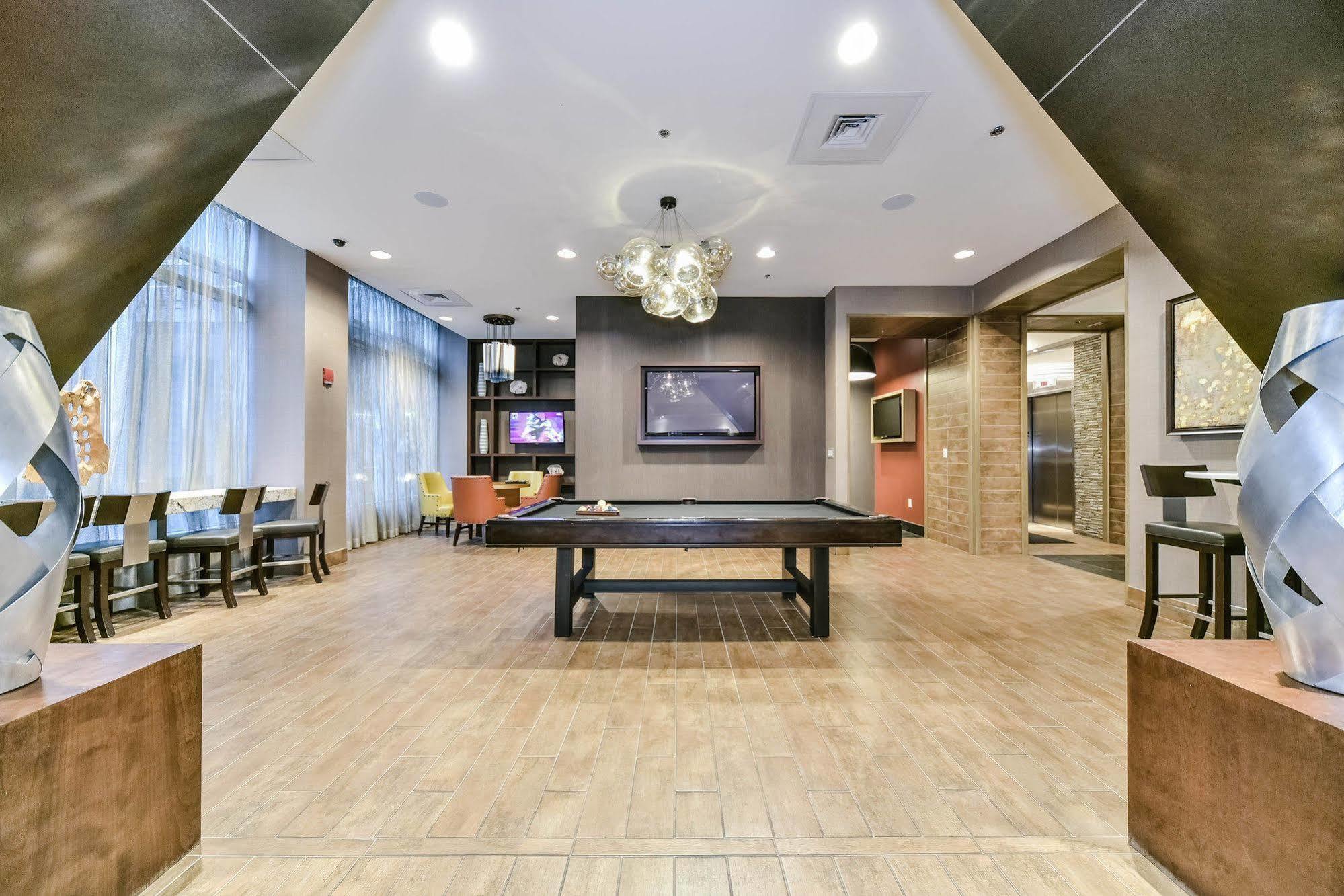 Harbor View Luxury Suites Apartment Boston