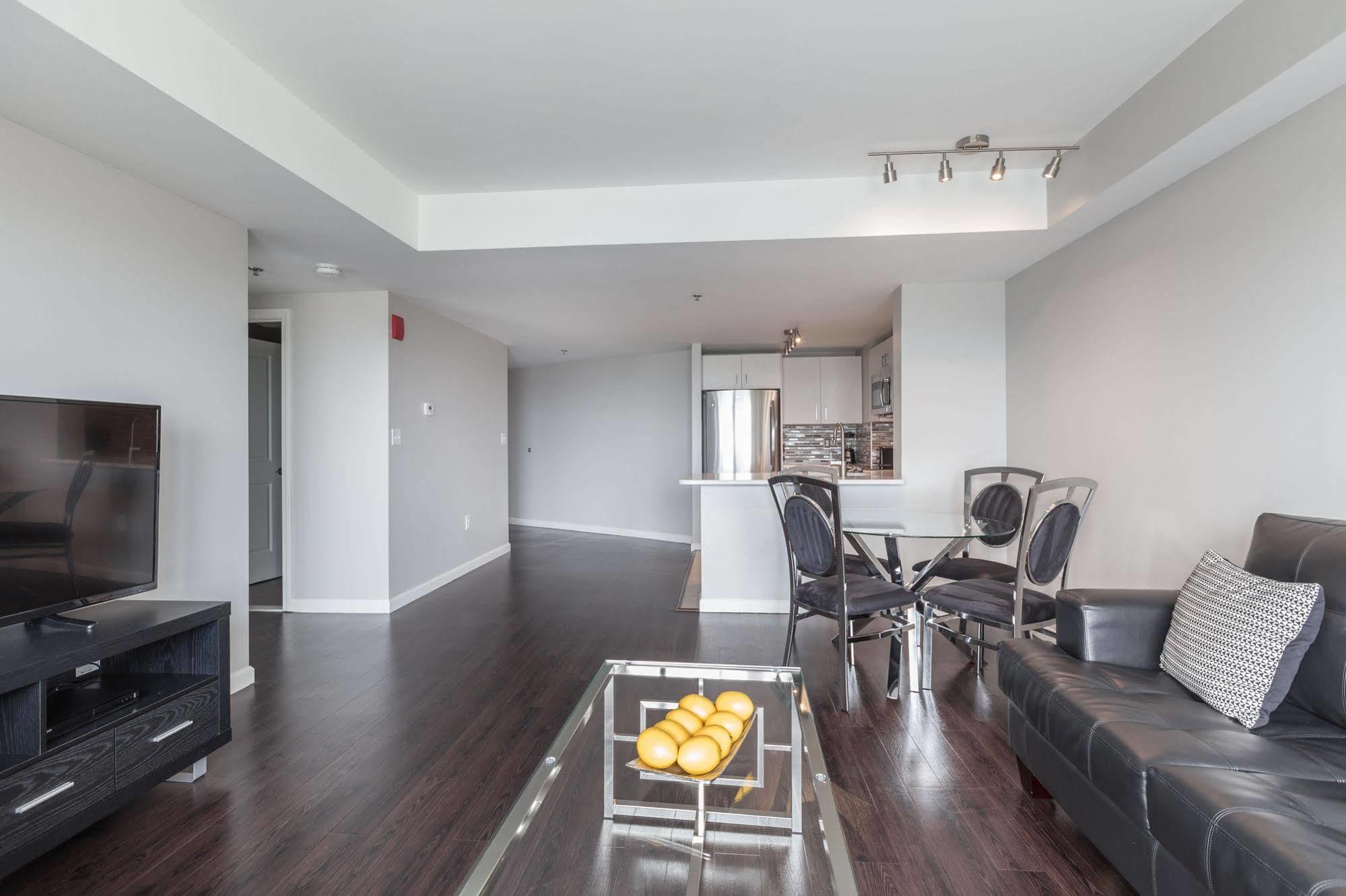 Harbor View Luxury Suites Boston