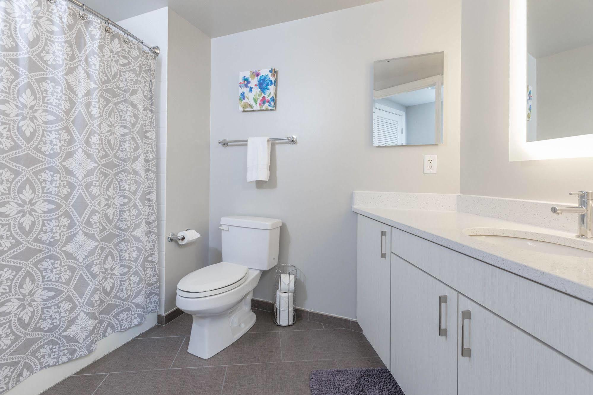 Apartment Harbor View Luxury Suites