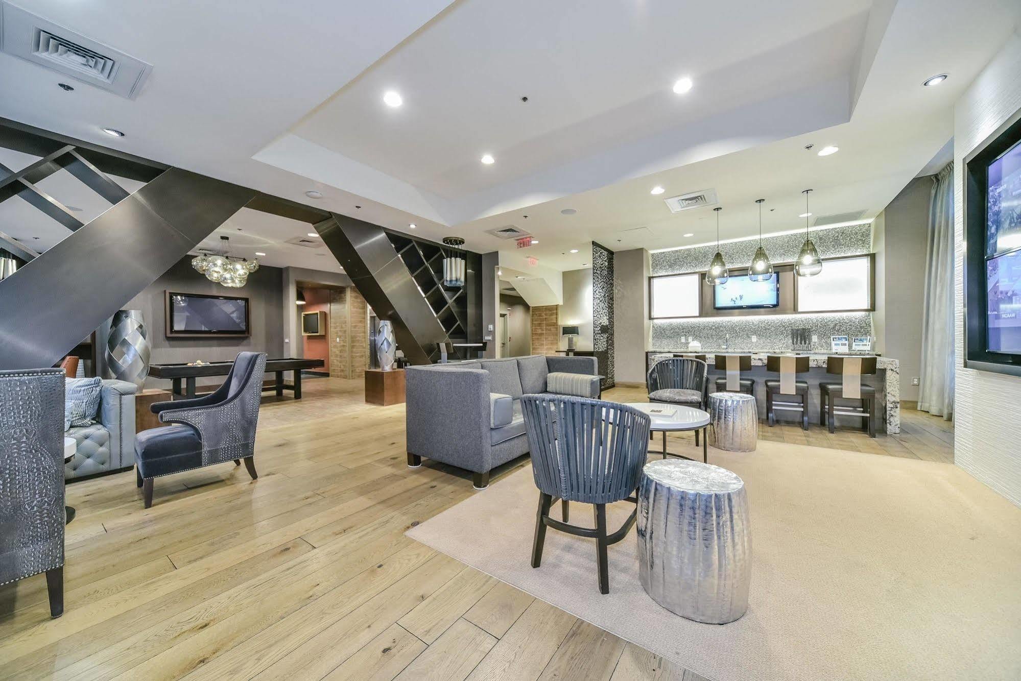 Harbor View Luxury Suites Apartment