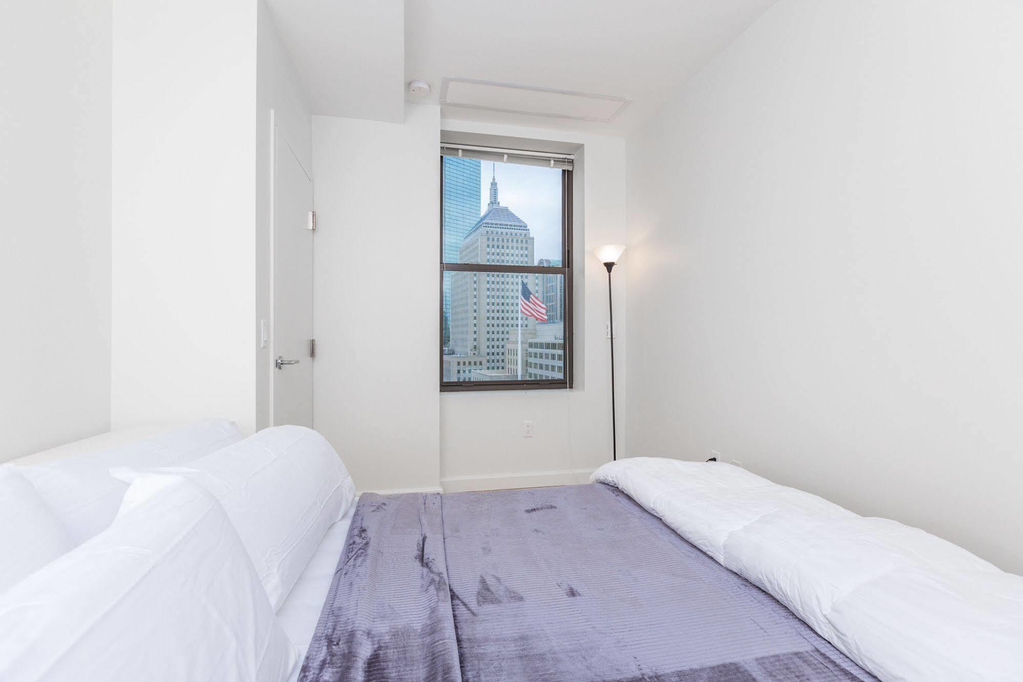 Harbor View Luxury Suites * Boston