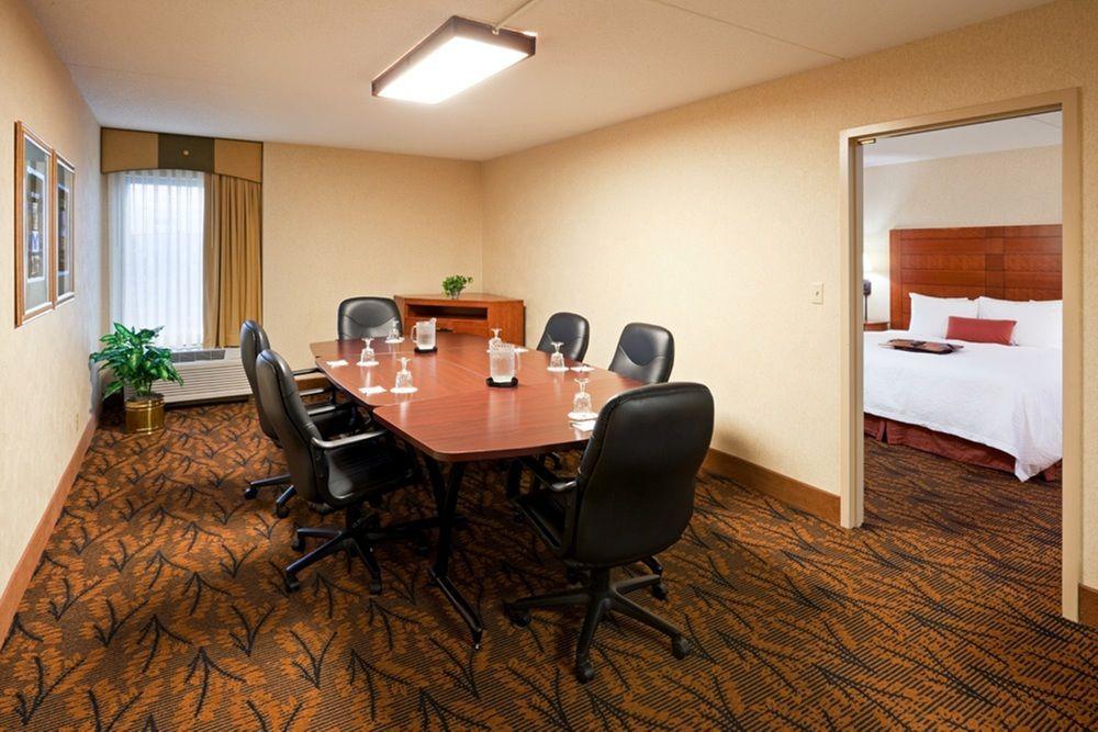 Hampton Boston Logan Airport 3* Revere
