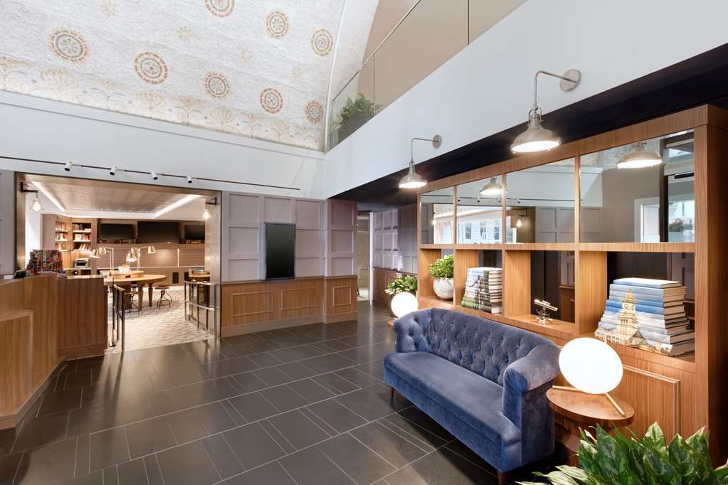 Ames Hotel, Curio Collection By Hilton Hotel 5*