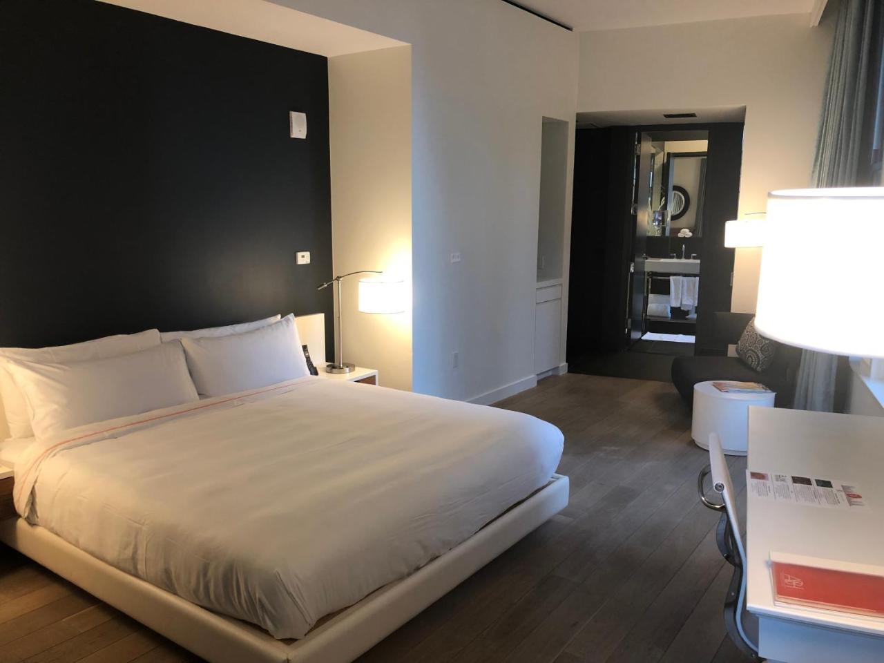 Hotel Ames Hotel, Curio Collection By Hilton 5*