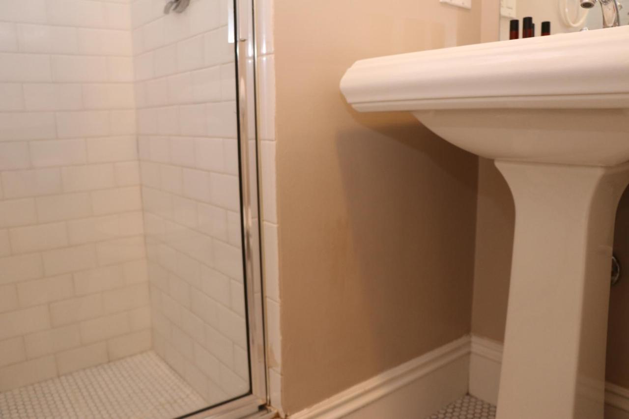 Stylish Downtown In The South End, C. Ave #1 Apartamento
