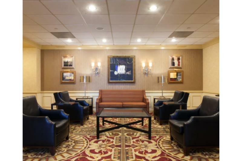 Wyndham Beacon Hill Hotel