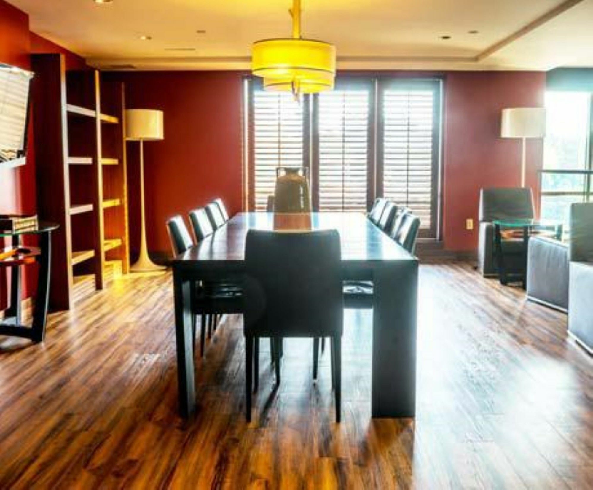 Global Luxury At Fenway Park South *