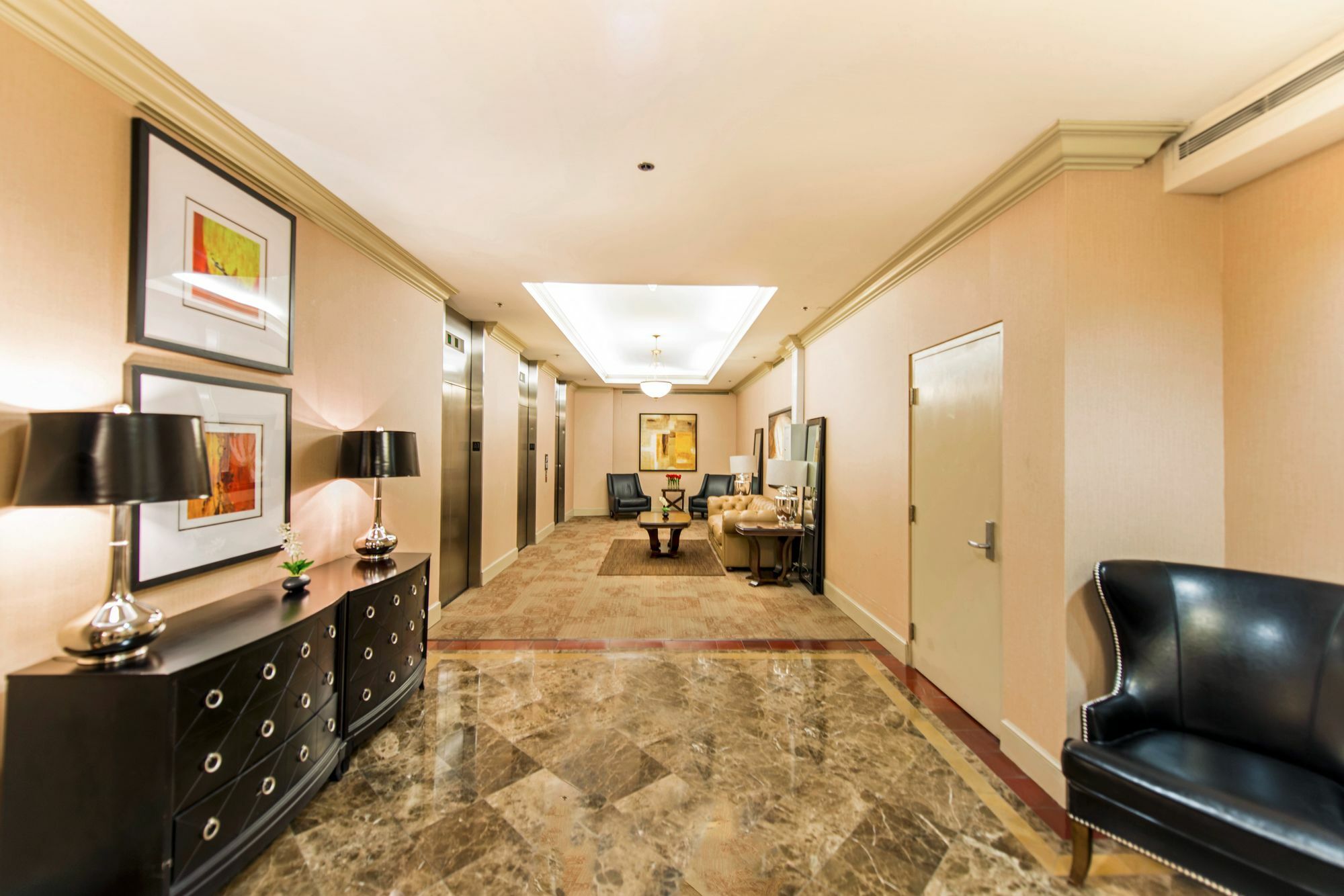 Oakwood At One India Street