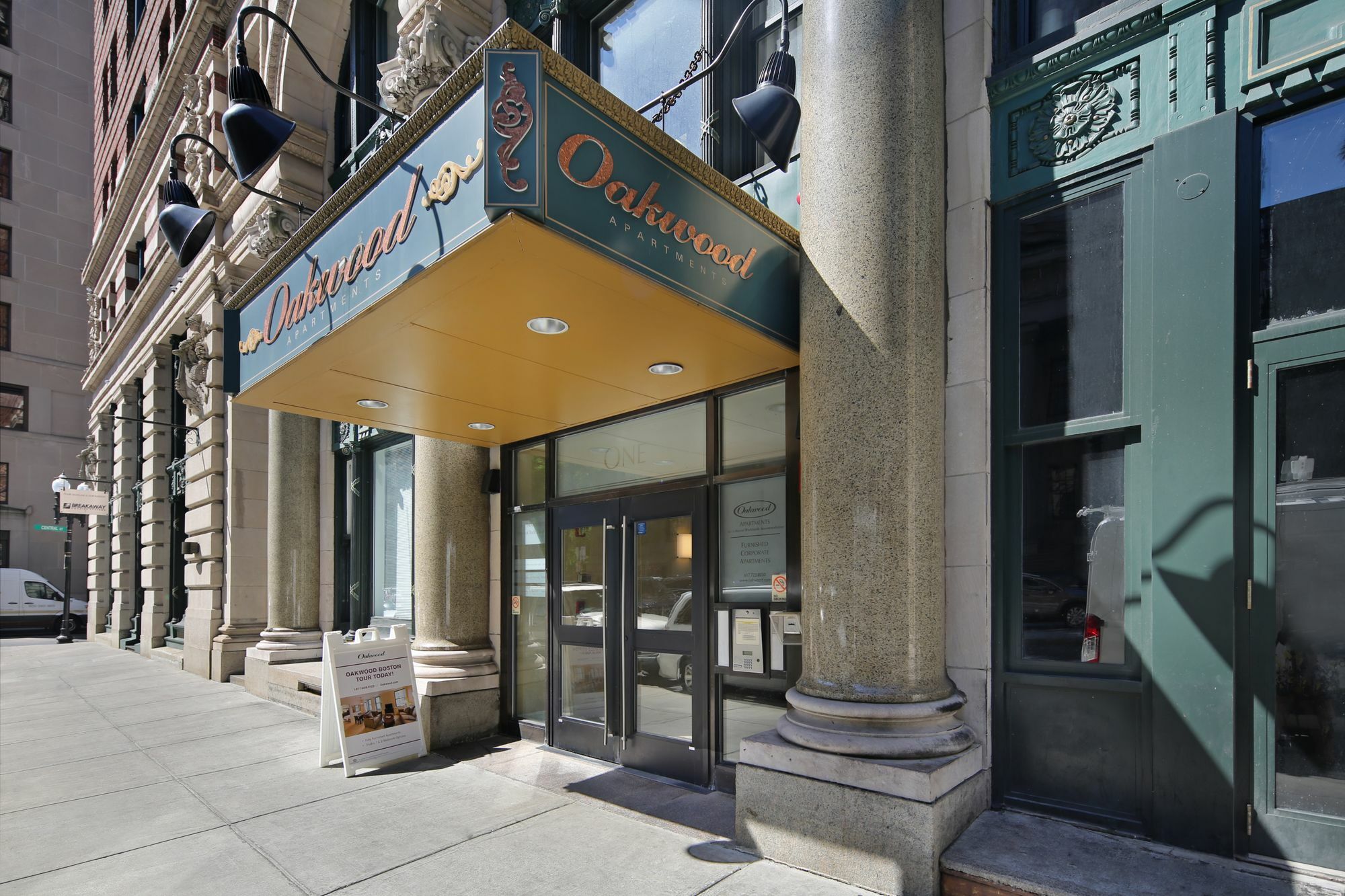 Oakwood At One India Street Apartment *