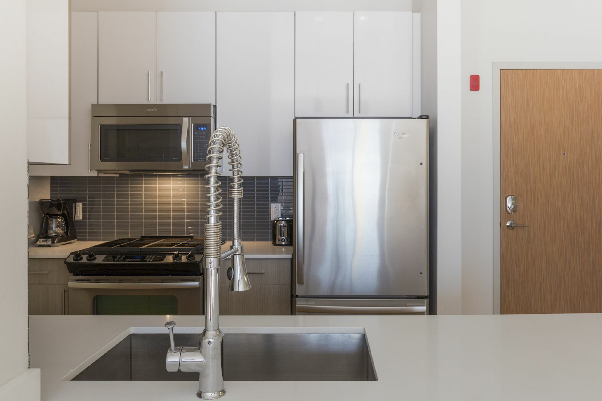 Chic 2br In Seaport By Sonder *