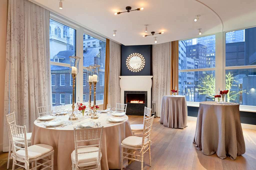 Ames Hotel, Curio Collection By Hilton Hotel 5*