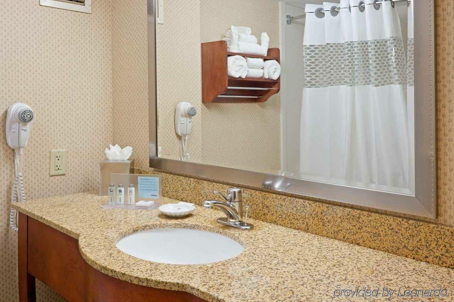 Hotel Hampton Boston Logan Airport Revere