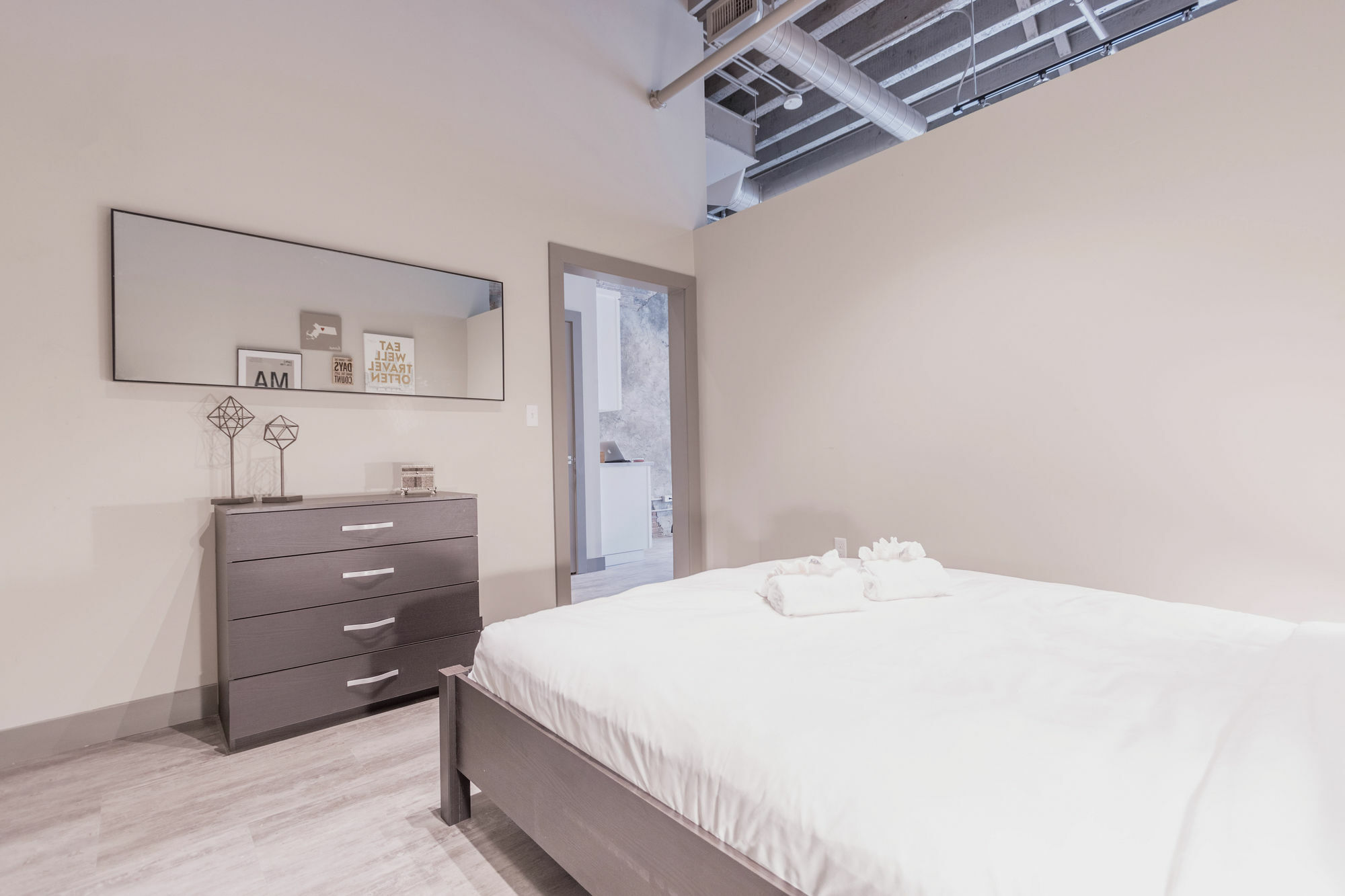 Apartment Industrial 1br In Downtown Crossing By Sonder
