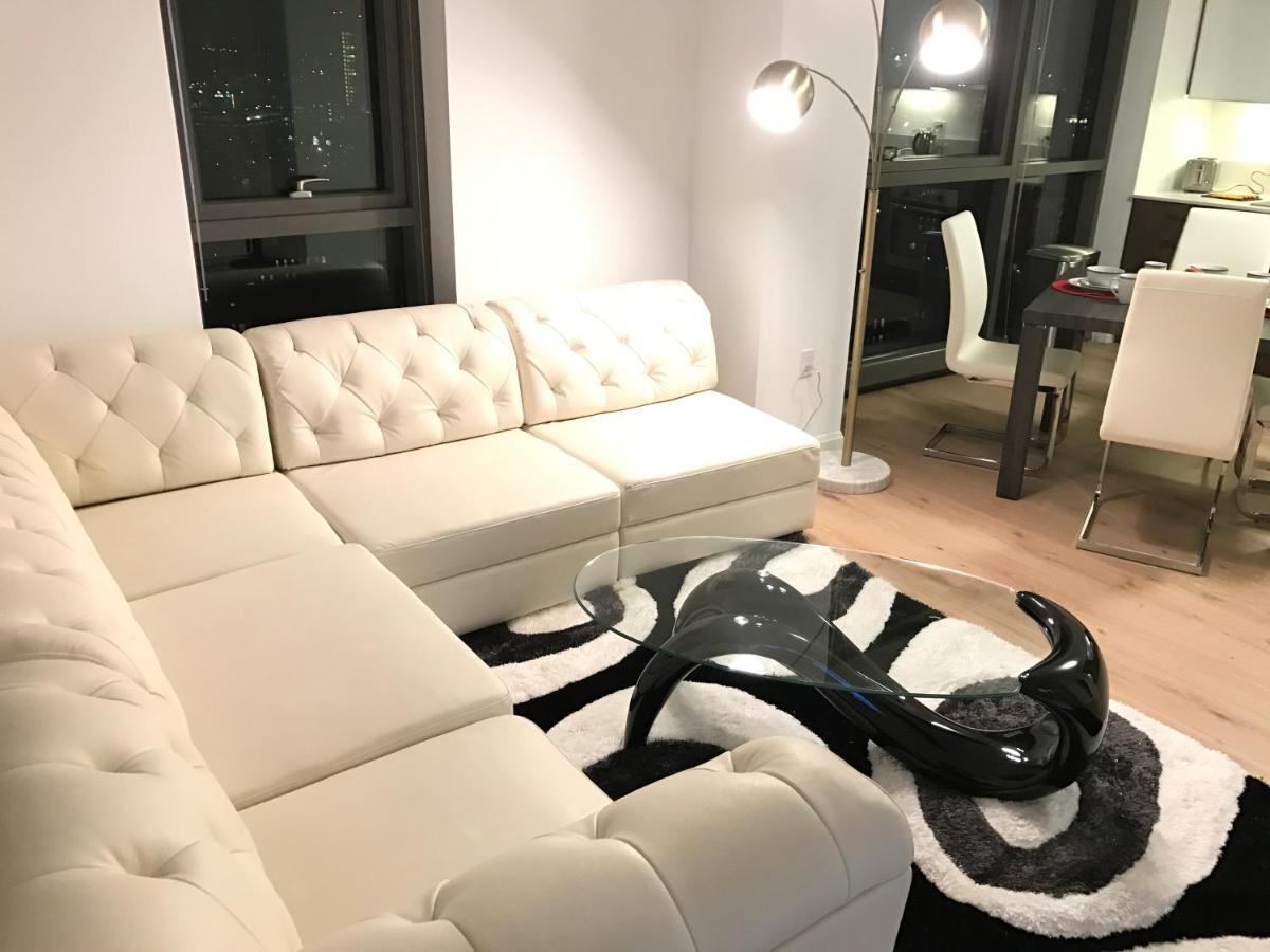 Mirage Luxury Seaport Apartment