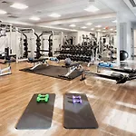 E Cambridge Studio W Wd Gym Steps From Train Bos-522
