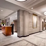 Global Luxury Suites At Bay Village