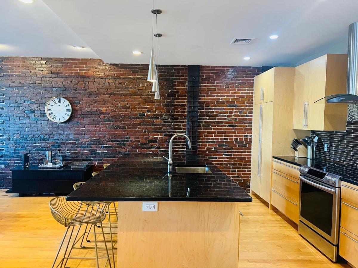 Apartamento North End Harbor View Condo. Free Parking