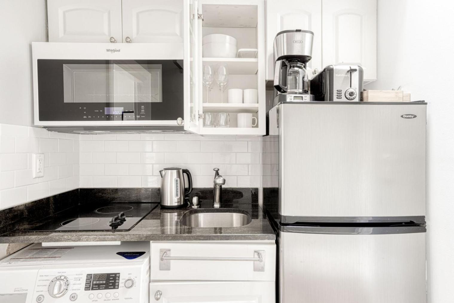 Back Bay 1br W Wd Nr Newbury St Bos-725 Boston