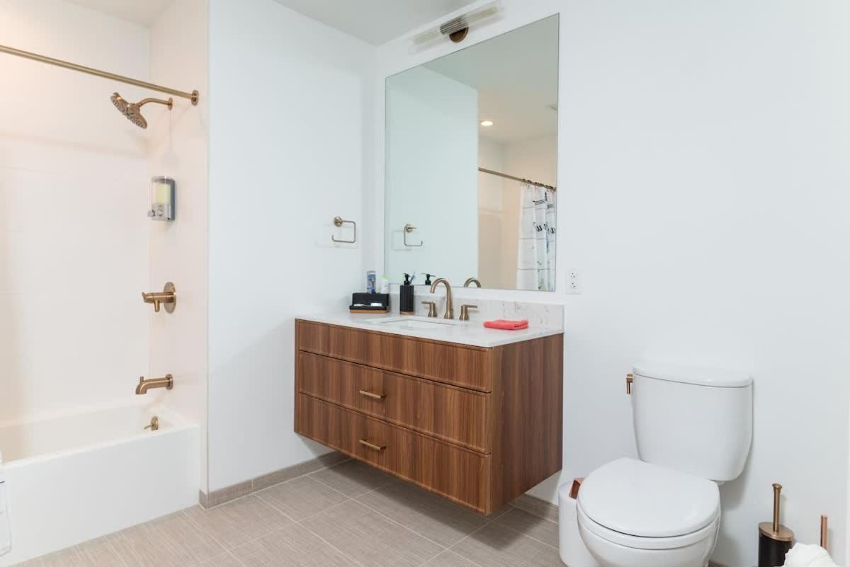 Back-bay 2br W Roof Gym Parking Apartamento