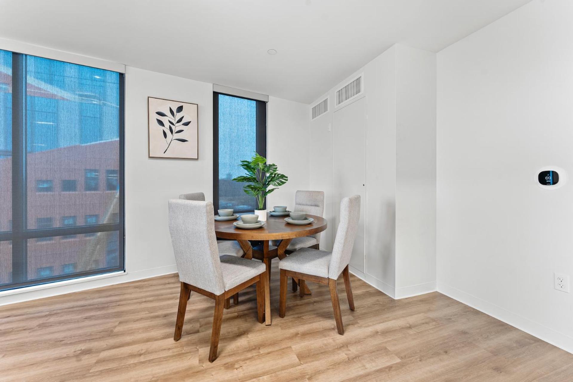Furnished Luxury Next To Harvard Stadium Apartment *