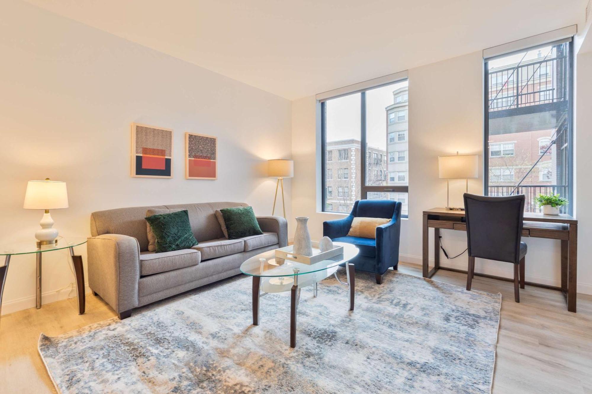 Luxury With Kitchen & Gym - Idl-248 Boston