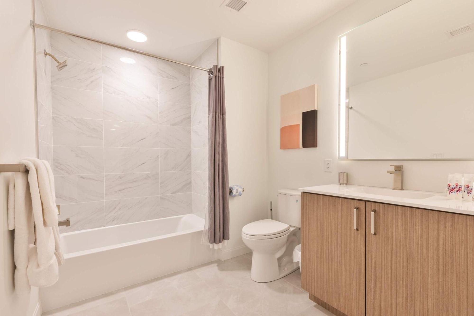 Luxury With Kitchen & Gym - Idl-248 Apartment *