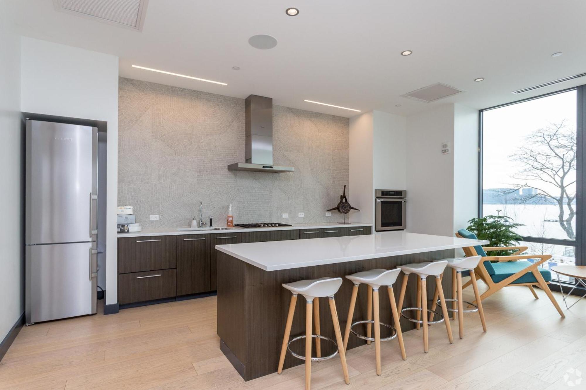 Luxury By Hyatus Downtown Aparthotel