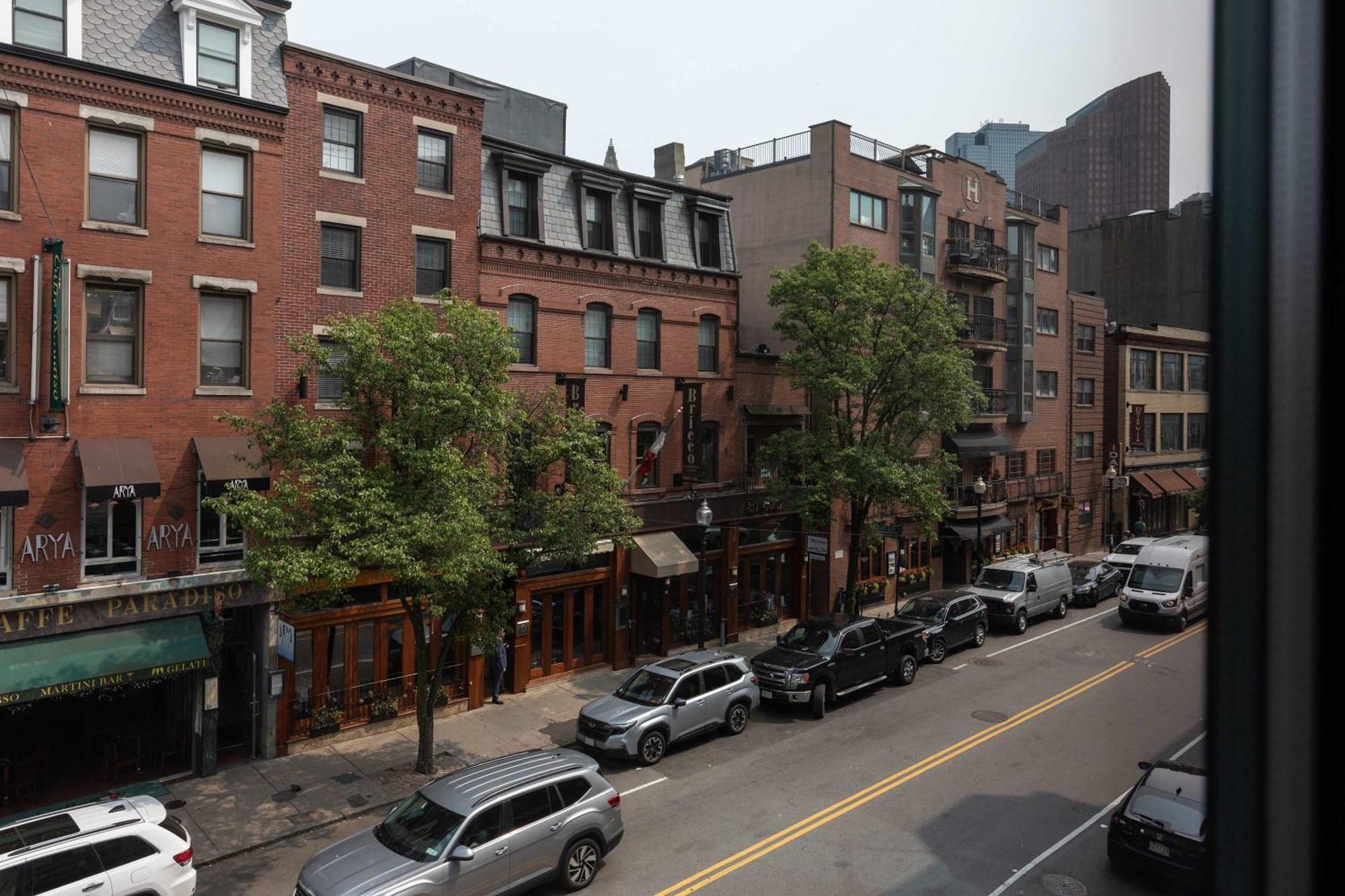 Chic North End Escape Near Waterfront Apartment Boston