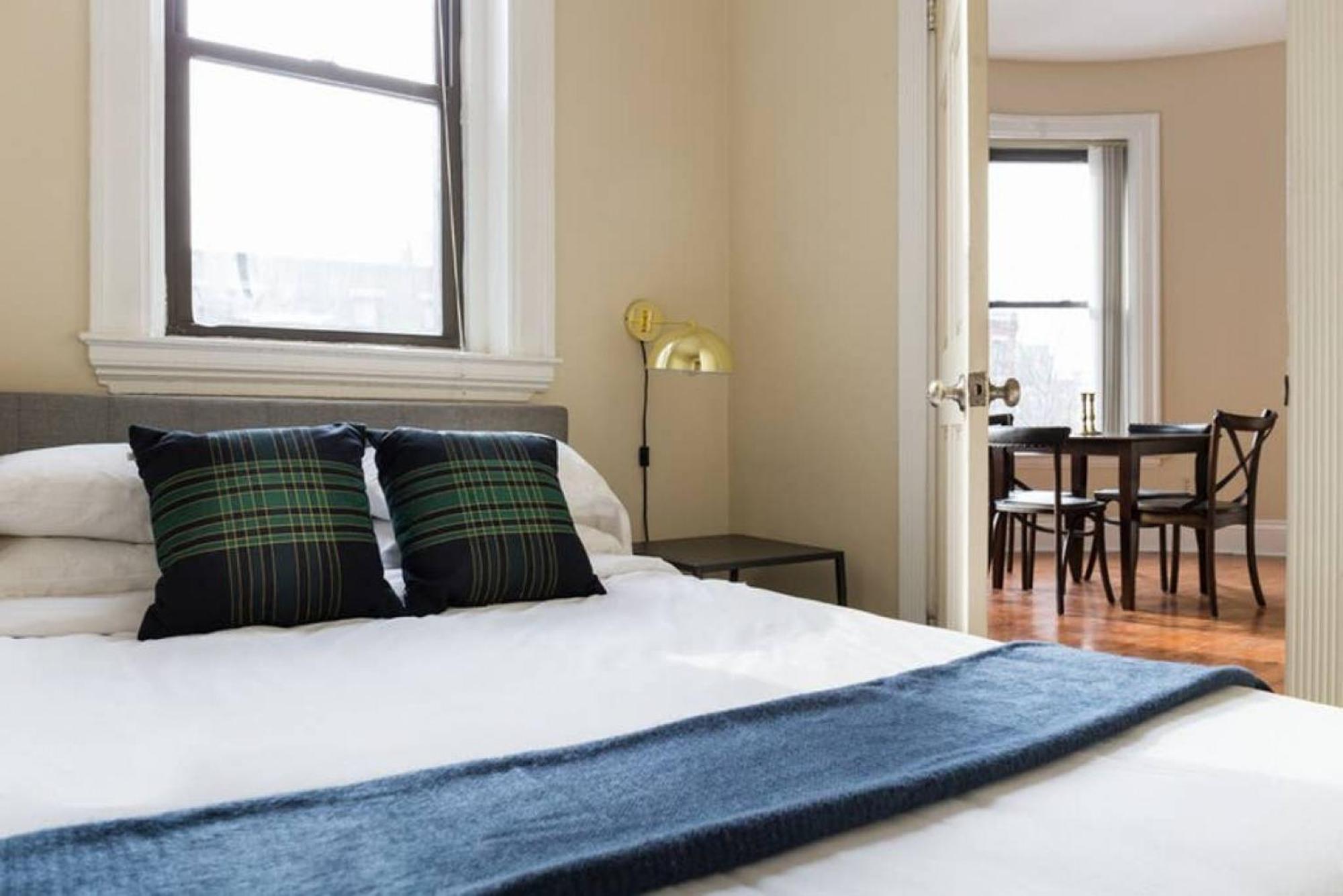 1br In Bostons Fenway Neighborhood Boston
