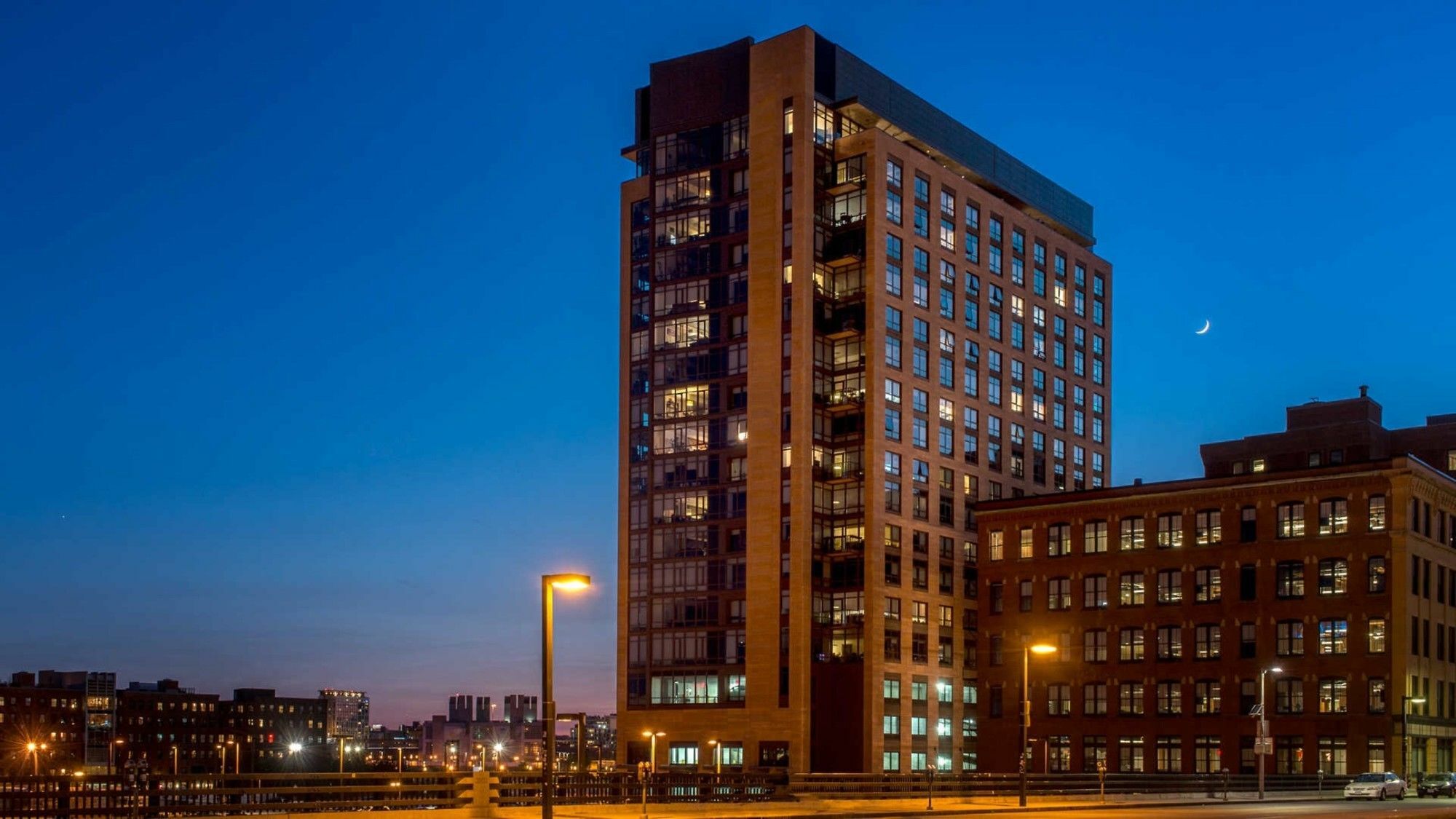 Global Luxury At Seaport Apartment