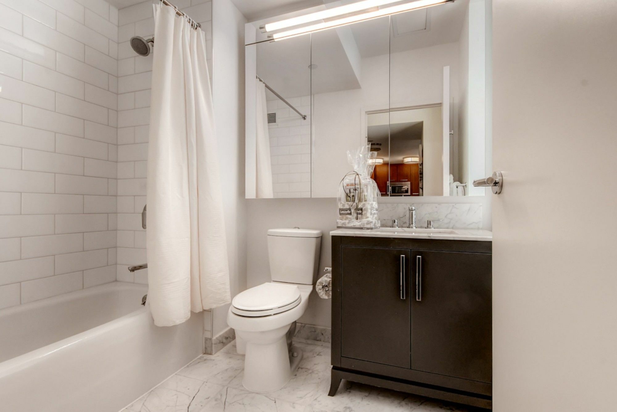 Apartment Global Luxury At Bay Village